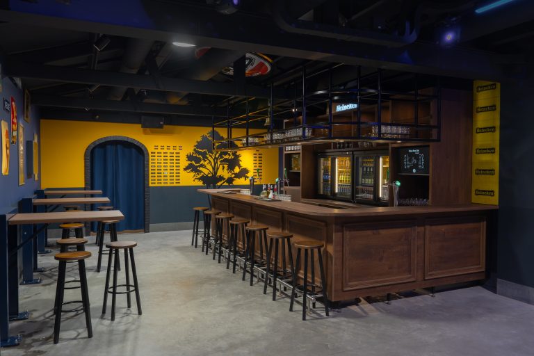 Bovenbar zwart staal voor Skinny Binny Club