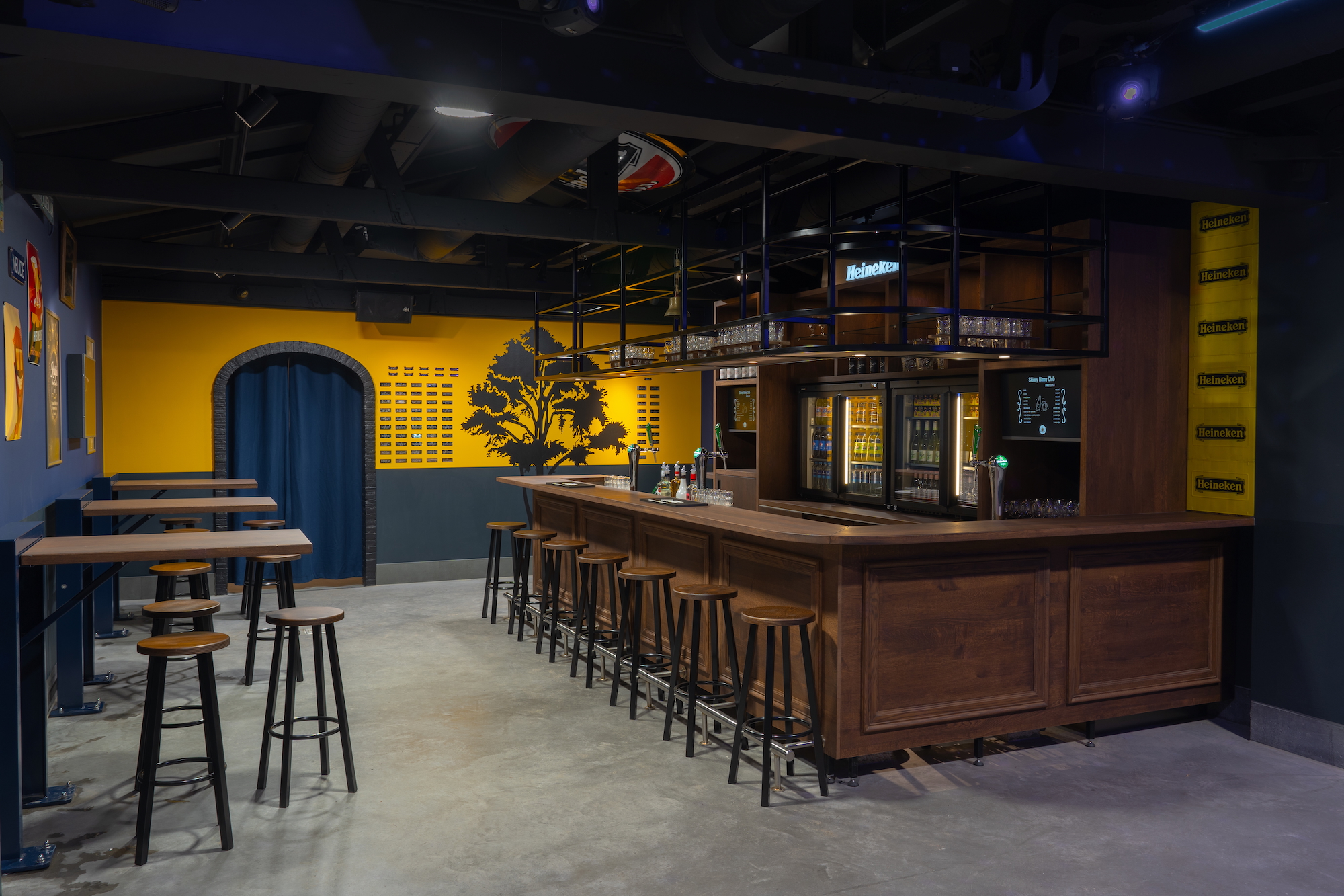 Bovenbar zwart staal voor Skinny Binny Club